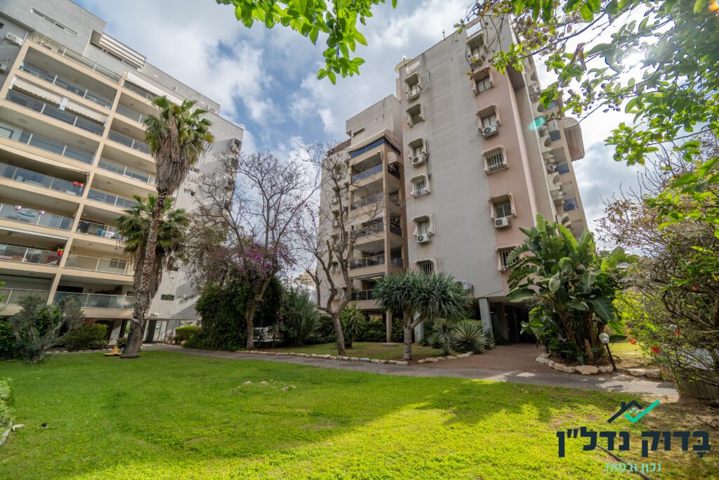 10 בניין