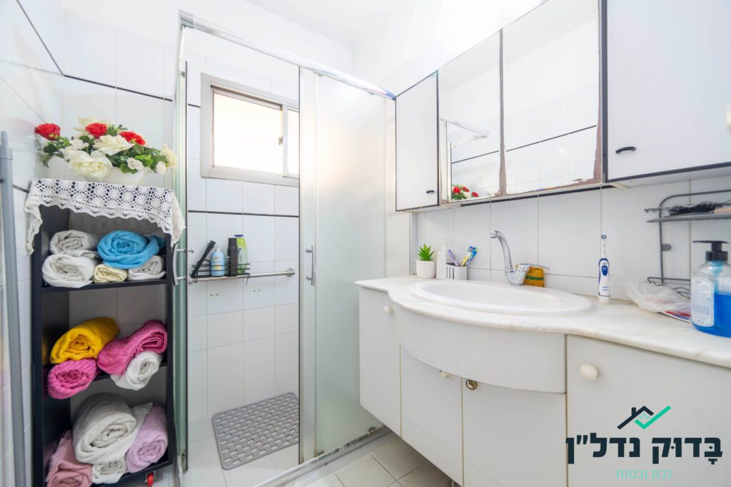 7 מקלחת